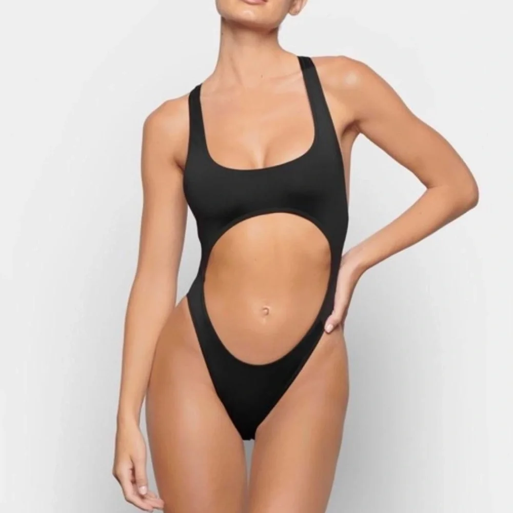 Skims Monokini Swimsuit Size XL New With Tags in Color Onyx